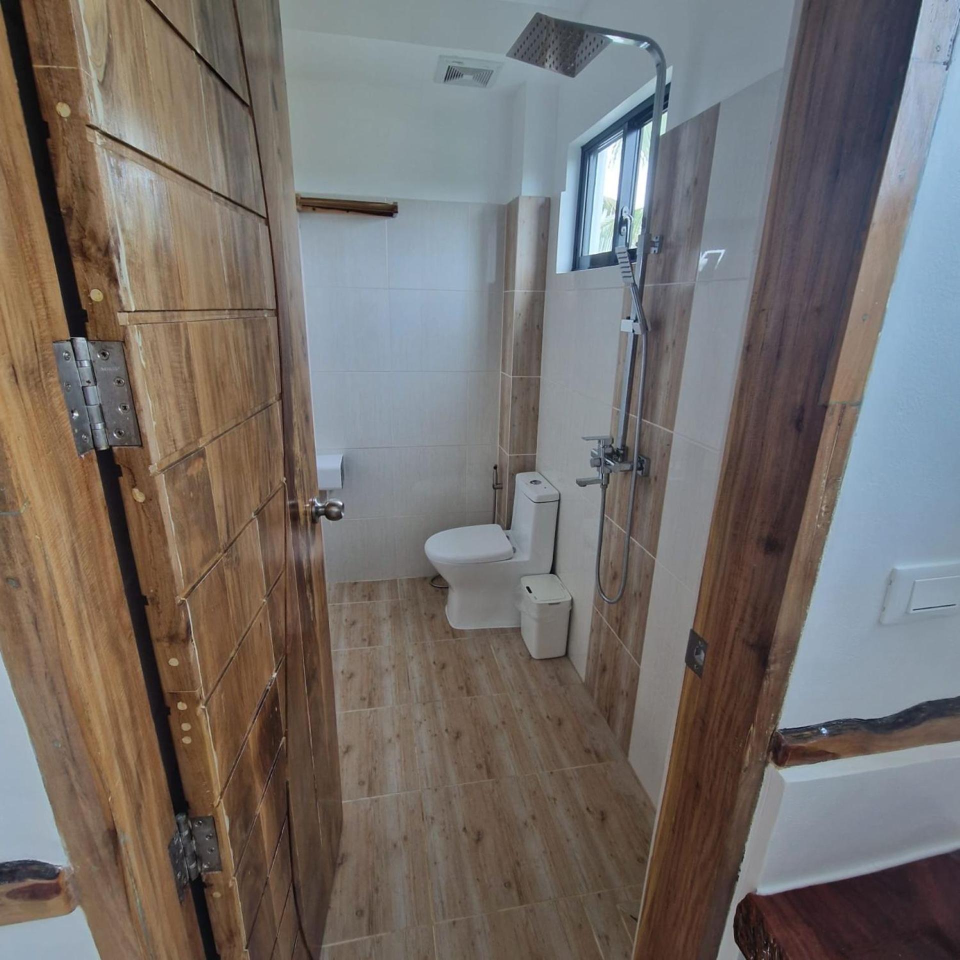 The Hat Trick Hostel Basdiot Экстерьер фото