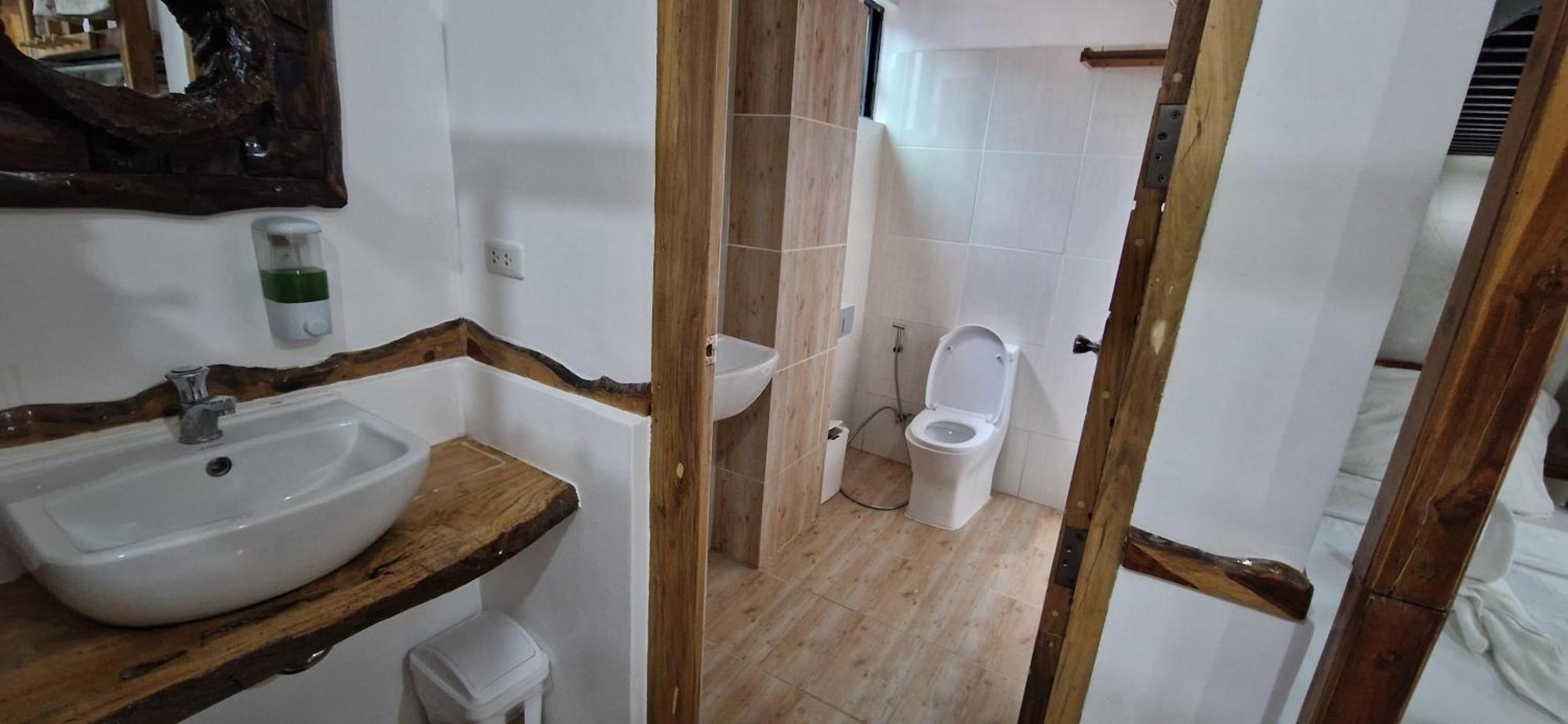 The Hat Trick Hostel Basdiot Экстерьер фото