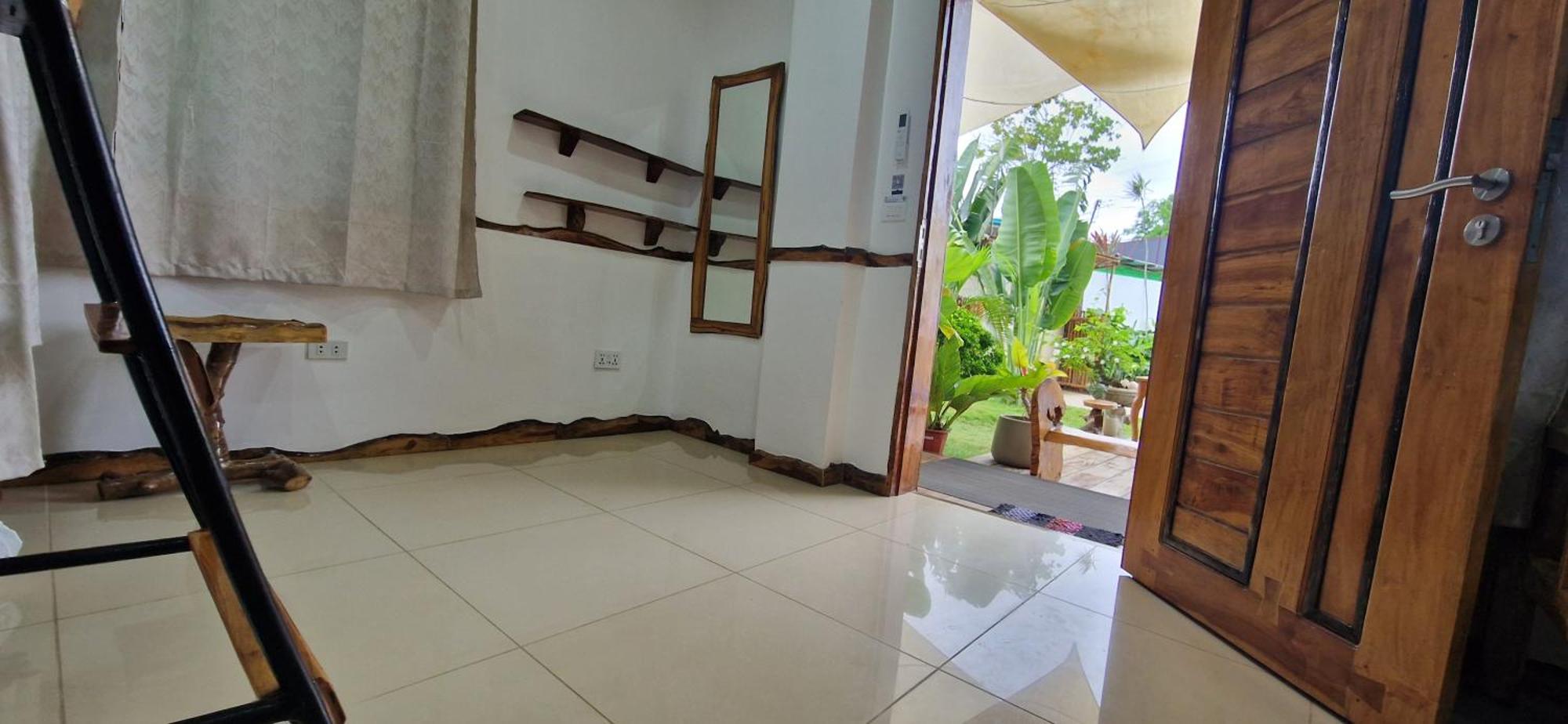 The Hat Trick Hostel Basdiot Экстерьер фото